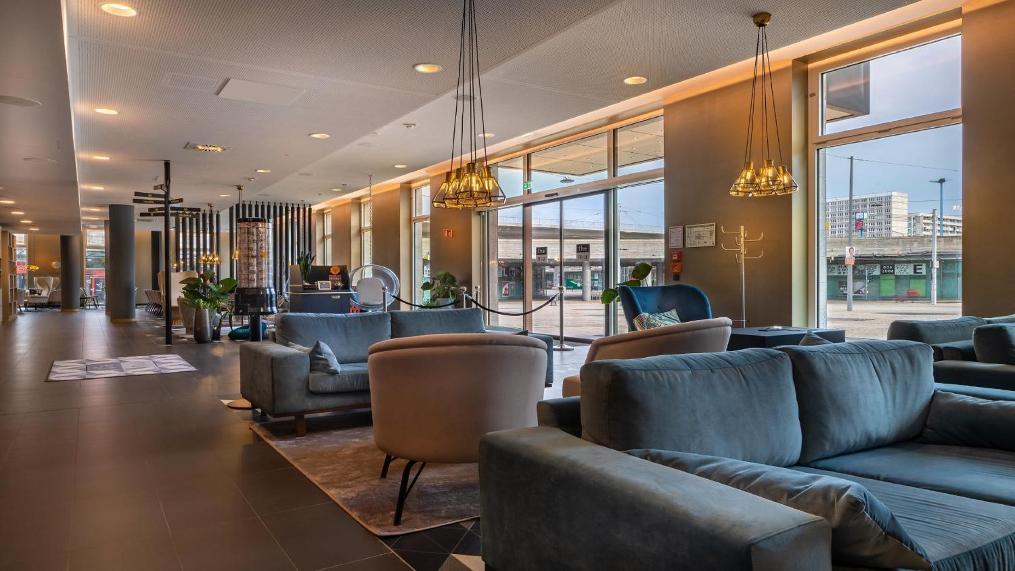 Holiday Inn - The Niu, Ridge Halle Central Station By Ihg Екстериор снимка