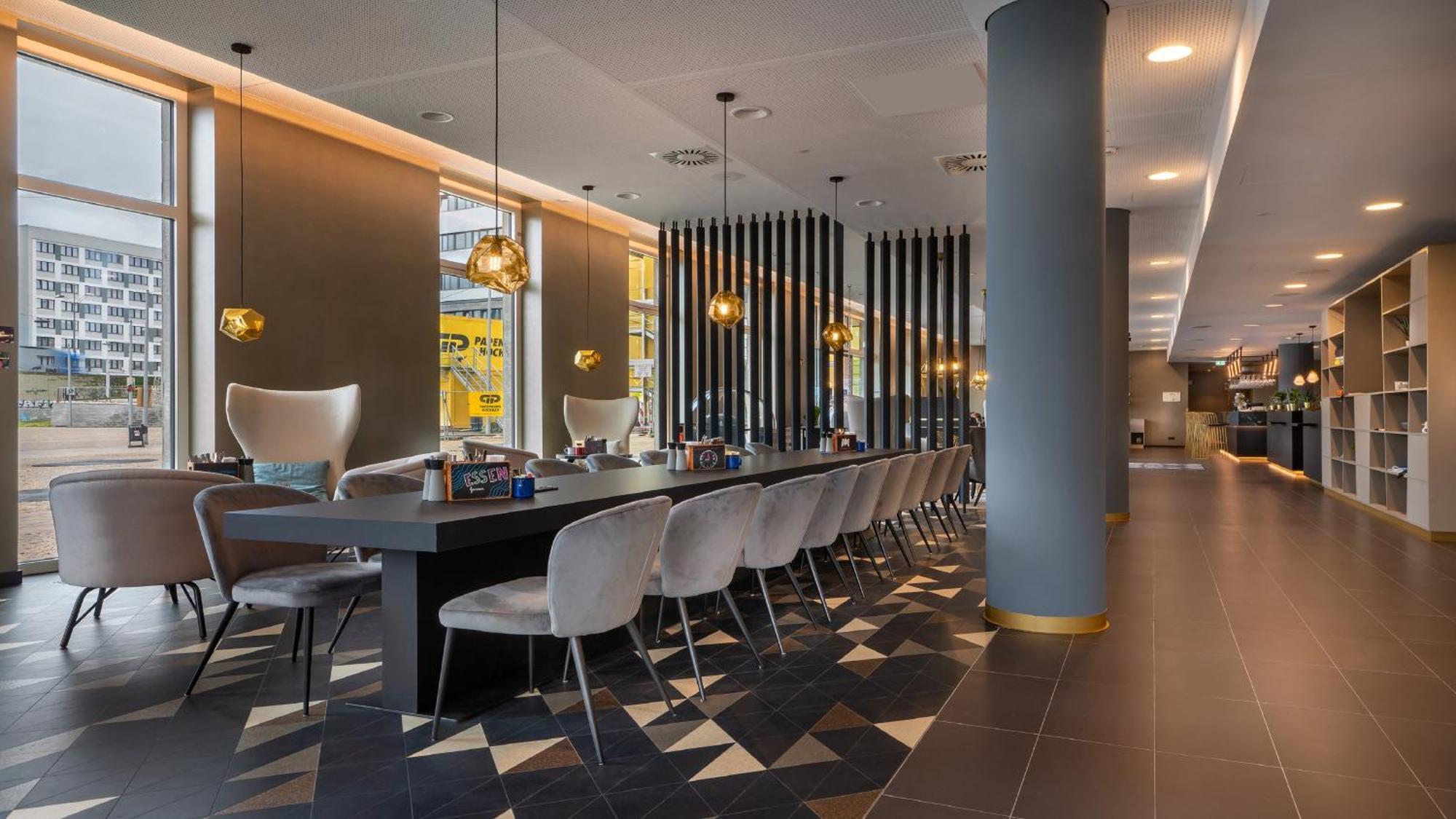 Holiday Inn - The Niu, Ridge Halle Central Station By Ihg Екстериор снимка