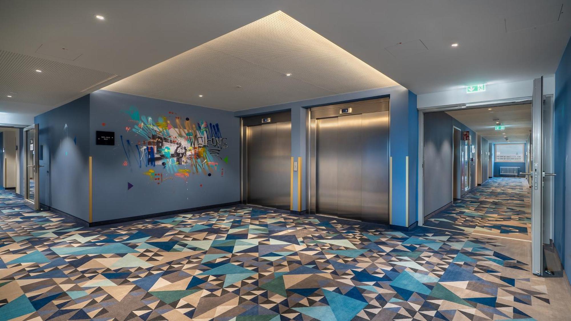 Holiday Inn - The Niu, Ridge Halle Central Station By Ihg Екстериор снимка